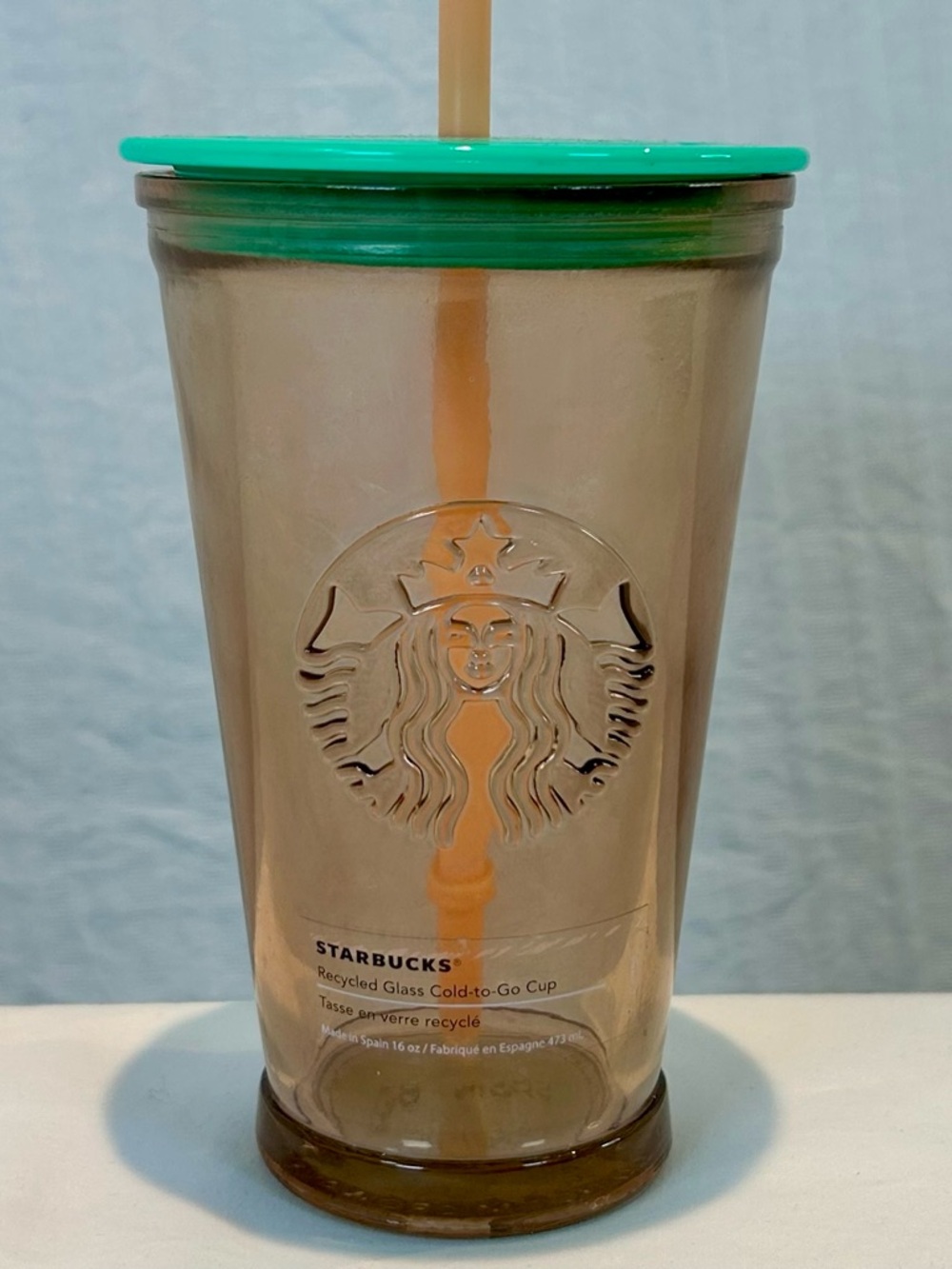 Starbucks NWT 16 oz Amber Recycled Glass Made in Spain Cold Tumbler w Lid Straw